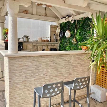 Casa Benita Bed & Breakfast Хвар Екстериор снимка